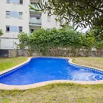 Lloret & Parking Апартаменты