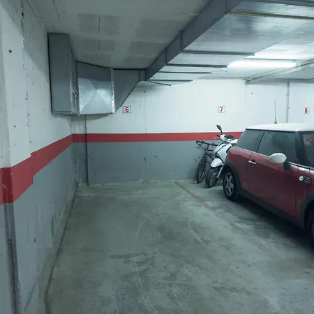 Lloret & Parking Lägenhet *