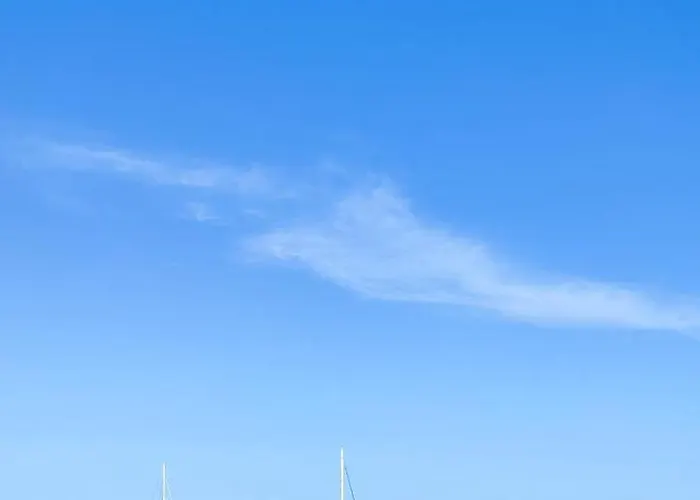 Lloret & Parking Апартаменты *